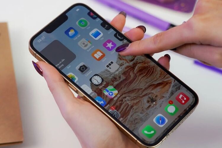 Nguyên nhân dẫn đến màn hình iPhone bị đốm sáng