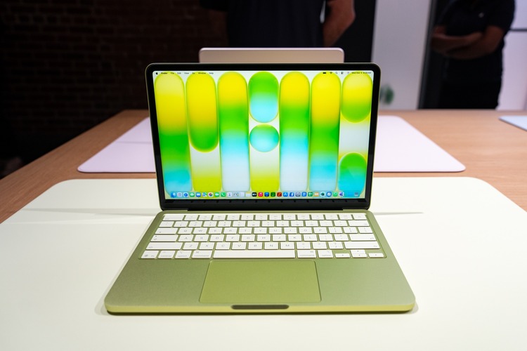 Thiết kế màn hình MacBook Neo