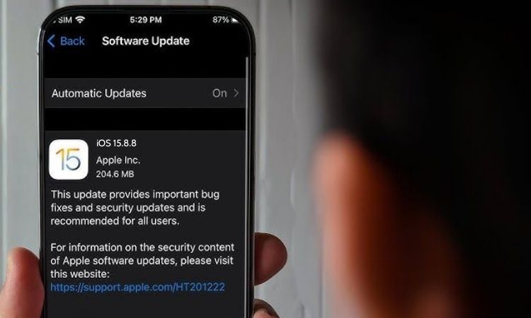 iOS 15.8.8 ra mắt có gì mới
