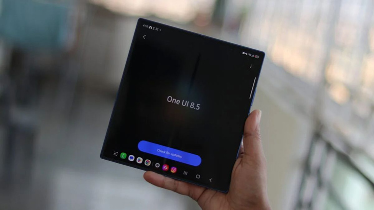 One UI 8.5 Galaxy Z TriFold